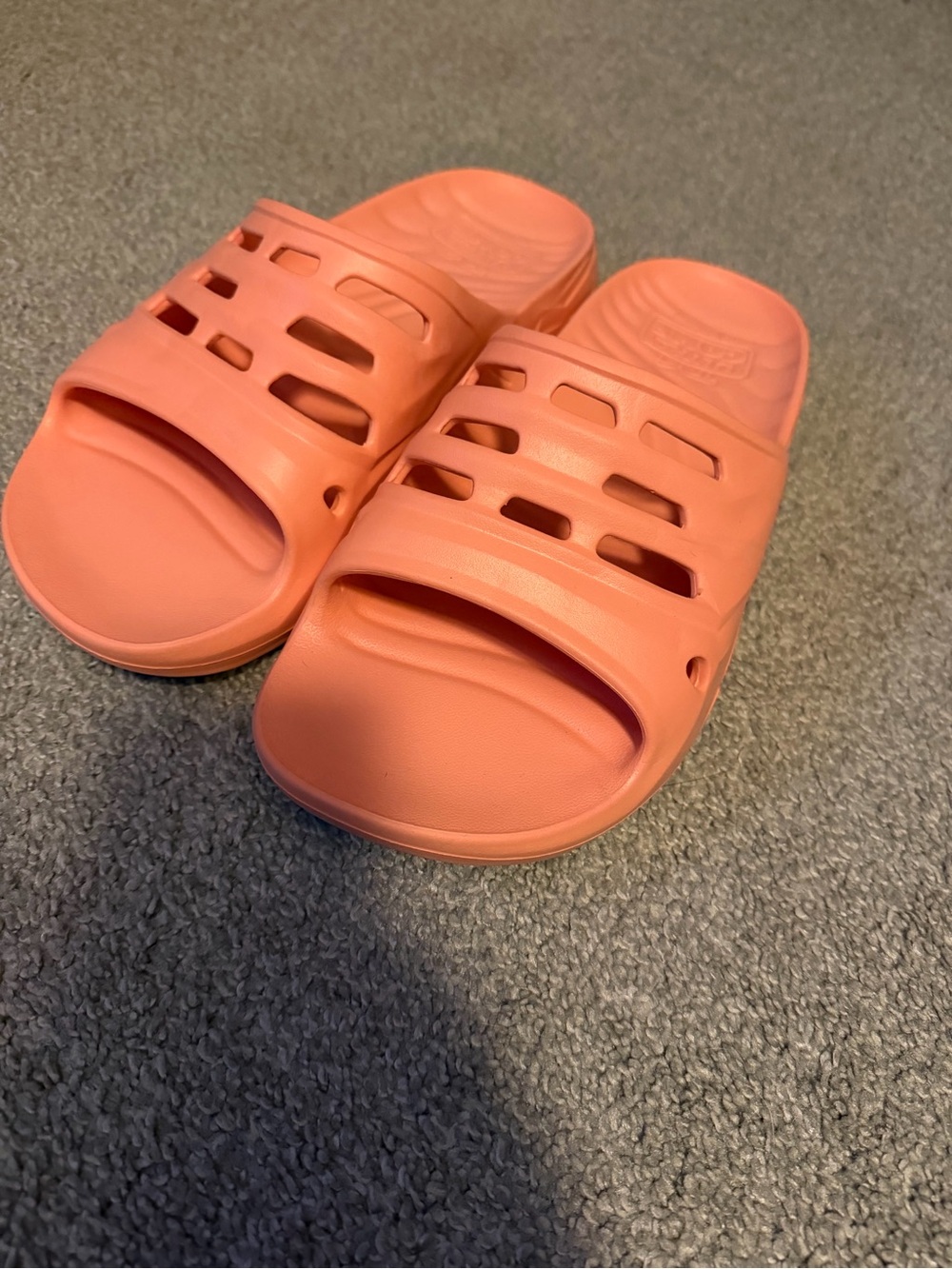 TEVA Recovery cloud sandals